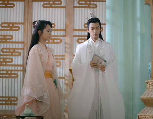 ����ͽ���Բ������