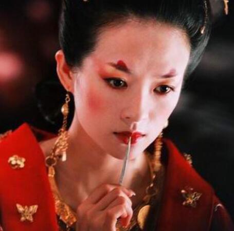 夜宴最后一刀谁刺的