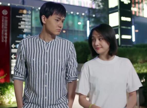 �ഺ������ϲ��˭