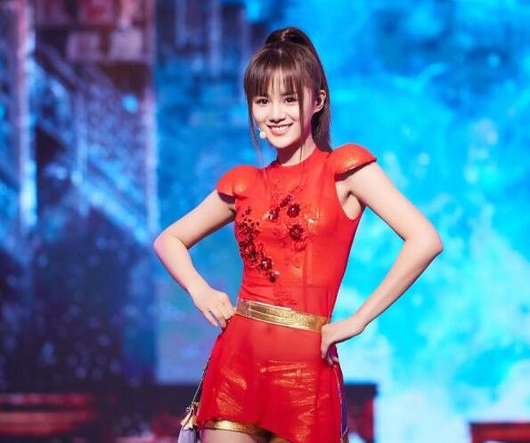 ����Ϫ��������һ�ں쳾��ջ