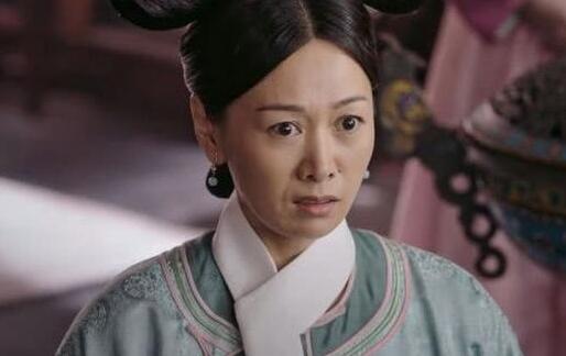 容珮是容嬷嬷吗