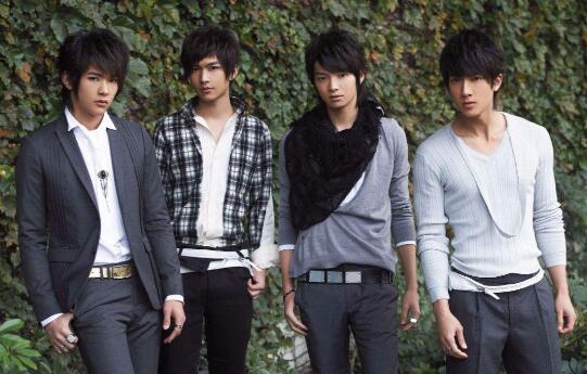 飞轮海当年发生了什么