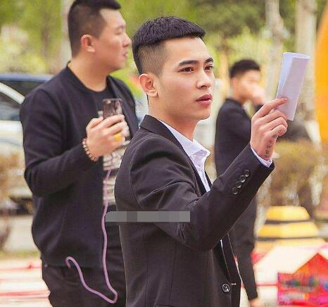 吴迪是靠什么火的