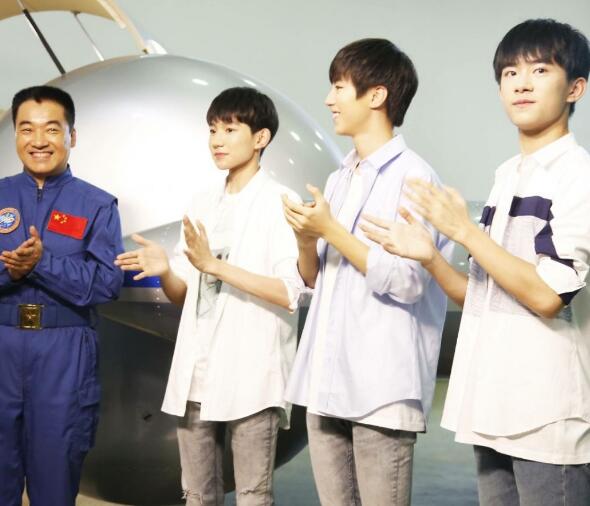 ��ս������tfboys����һ��