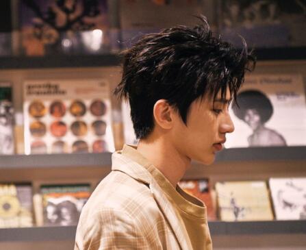 蔡徐坤的爸爸叫什么名字