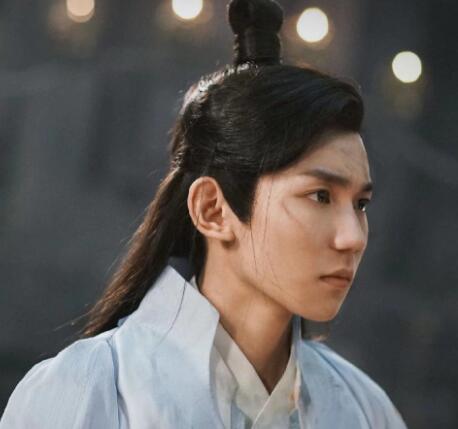 �����������м���Ů��