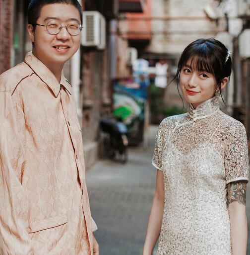 �Ů�ѽ�ɶ����