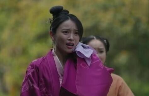 明兰扔墨兰泥巴是哪一集