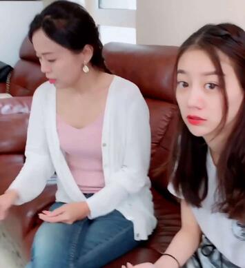 ���ú�ף����ʲô��ϵ