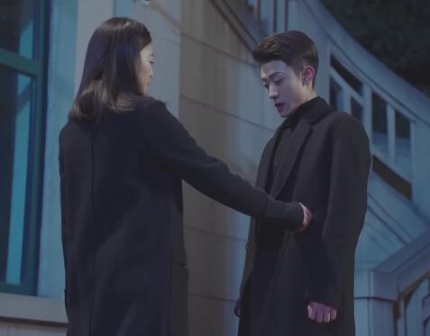 ��Ӣ�л�����˭�ĺ���