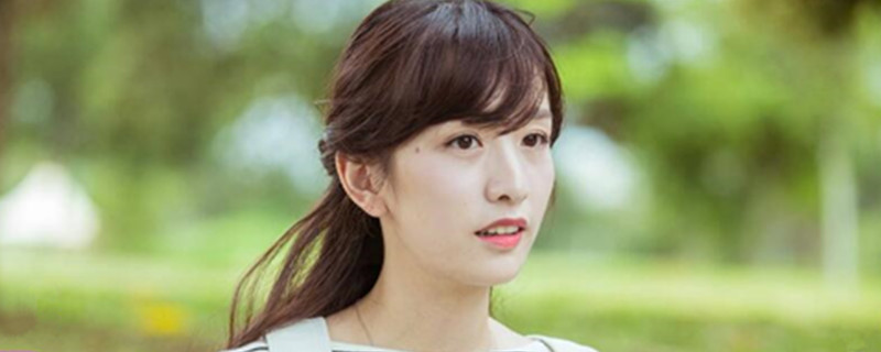 1992年3月1日出生在湖北武汉的晁然,是一位学霸妹子,中考时候除了英文