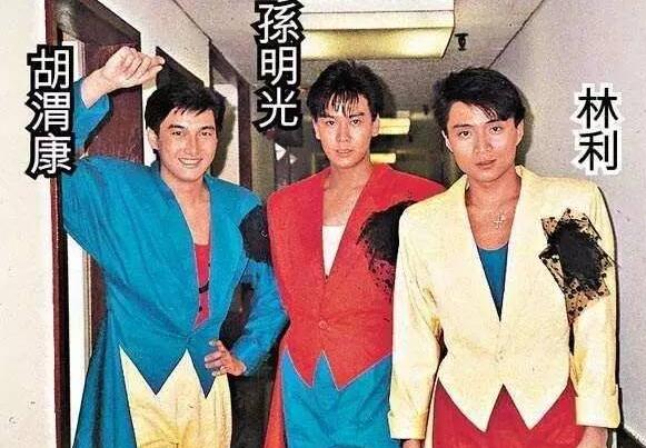 ���С���ӳ�Ա����