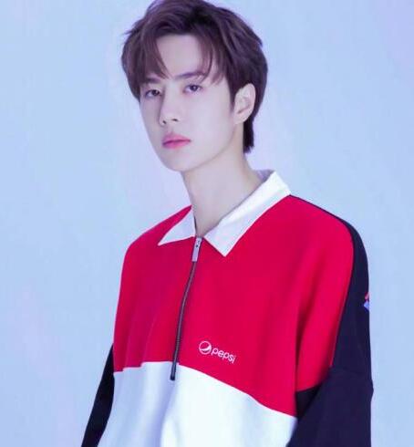 ��һ���Ƕ�����Ů��