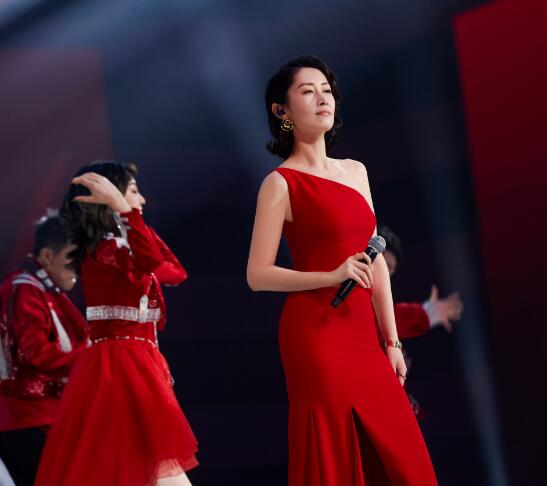 �����κ�ɫ�߸�Ь��ʲô��Ŀ