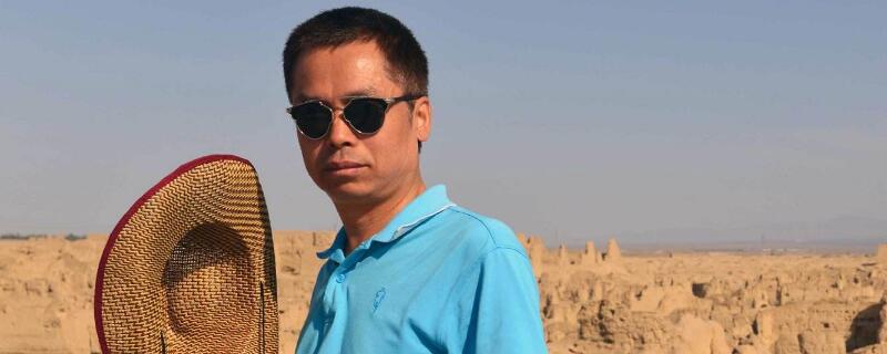 《红尘情歌》是原创音乐人潘龙江在2009年创作,独具闽南特色的音乐风