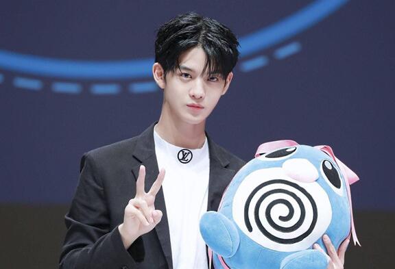 裴珍映为什么叫小狼