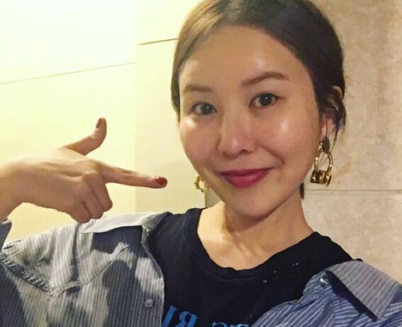 Ȩ־�������˭