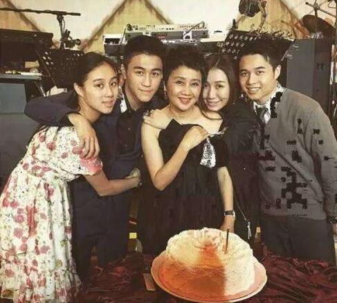 �κ����̫�м�����