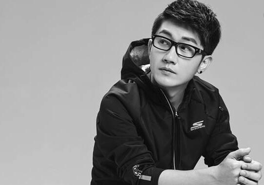 ��־�����߶���