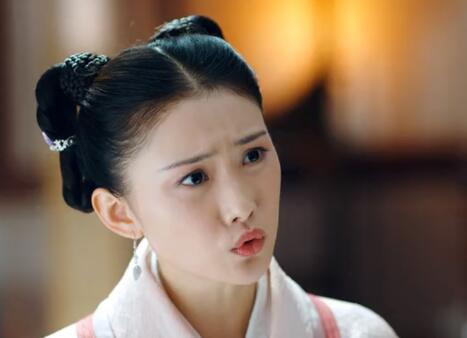 ������˭����