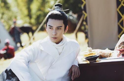 ���۴ԭ����˭