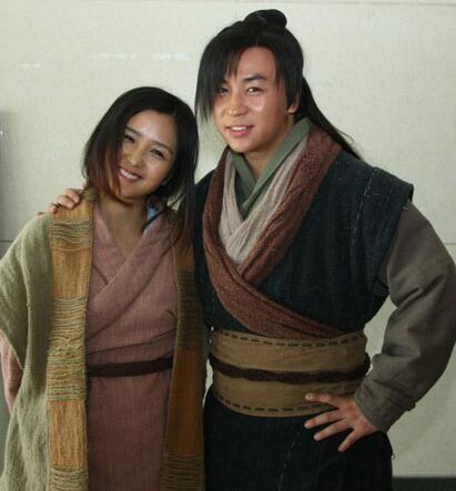 何洁和释小龙结婚了吗