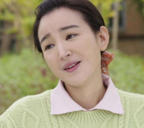 在剧中,董援朝原本和林秋雯是一对,两个人结婚后过着幸福的生活,但是