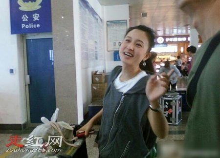 央视主持人张蕾老公是谁 怀孕有孩子一事情是真的吗