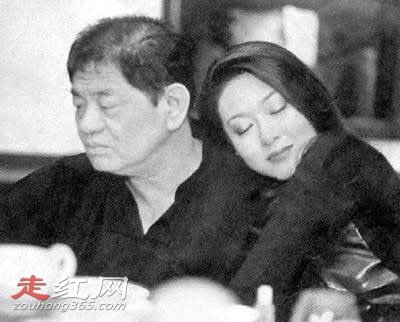 �±����͸ɵ���������ô���� ���Ų���������Ů��ϵ