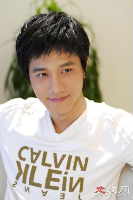 彭冠英的妻子是谁和张含韵只是合作关系