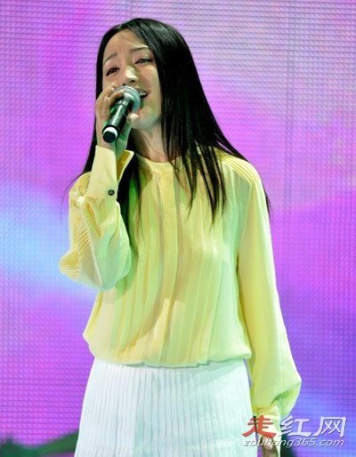 ����Ө�������ϼ�� �͵���һ��������Ư��