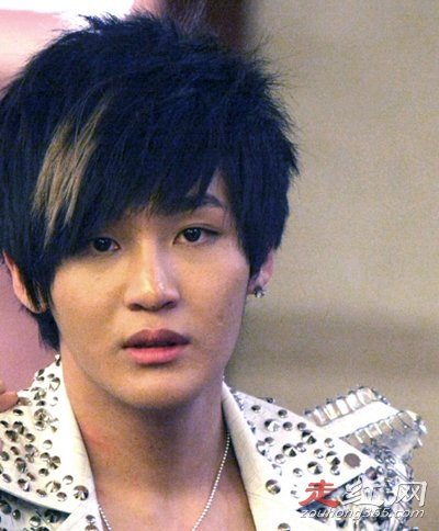 歌手李炜个人资料简介和夏航燕的暧昧照