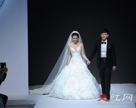 ��Ա������������������� һ��Ϸ�ߵ���һ��