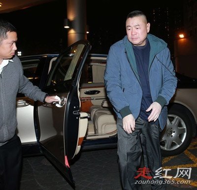 �����۸������ϼ�� ����һ���й�����Ů��