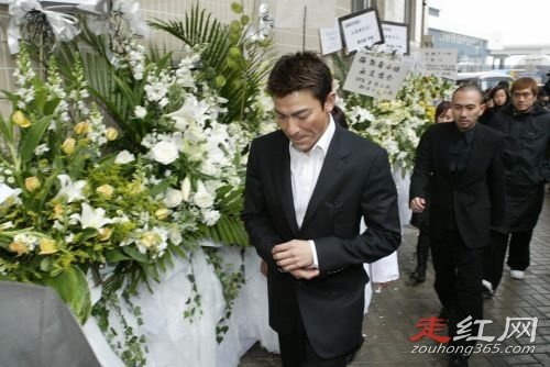 Ϊ÷�޷�̧�׵���˭ ����̧�׵�8����