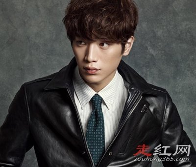 徐康俊roommate事件是什么 整容前后照片对比