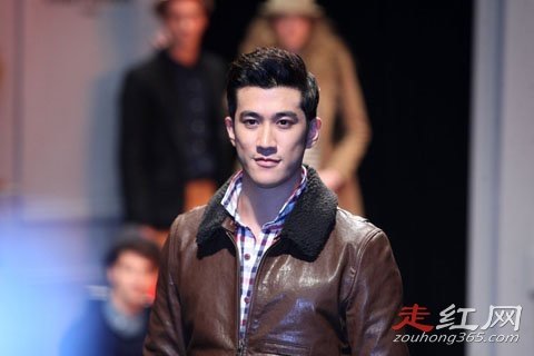 ����͢��������λ��˭ ��ʵ������һλŮ����