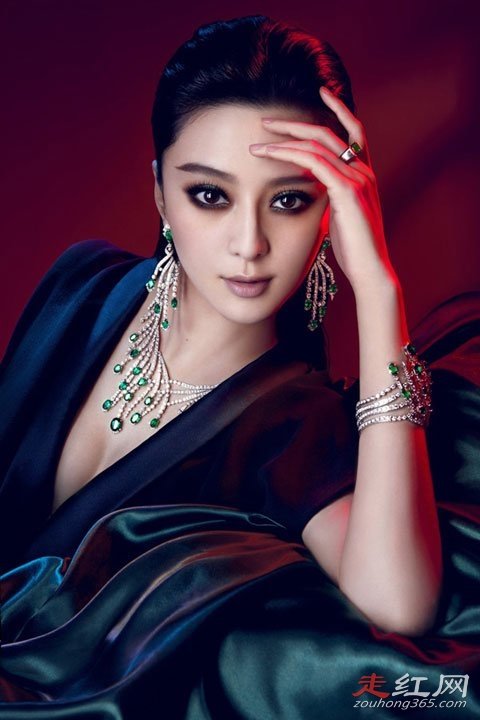 许家印和范冰冰什么关系 抓到了很多两人亲密的照片