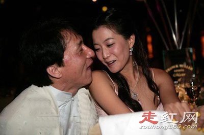 ��ǿ�����Ů���Ƕ���˭ ������������Ȧ�д���ַ�