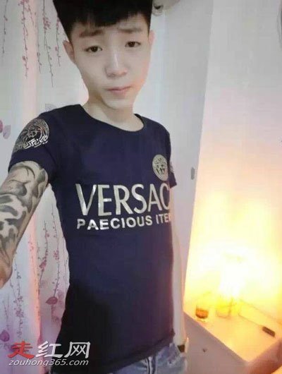 ����kk��������ϸ�ʲô�� ��ߵ���Ƶ�¼���ô����