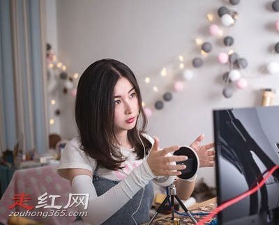 yyֱ������˯���Ͷ���ʲô�� ��������λ�Ƚϳ���