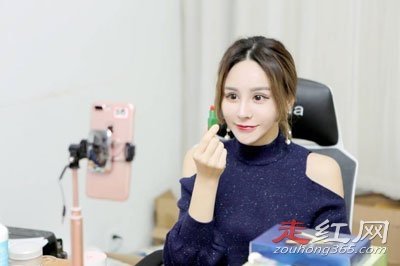 ����ޱ����۶��ٸ��� �����ݹ���