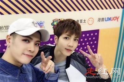 秦奋王嘉尔怎么认识的 两个人是非常好的朋友