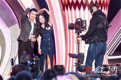 �ǳ����ż�ݼ�������� ǣ�ֺ����״�Ͷ������ڻ�һ����