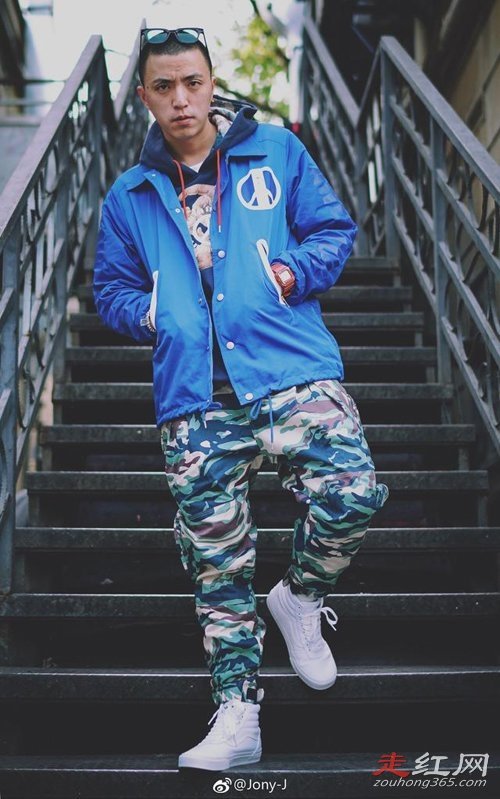 jony j�������ϼ�� �ͺ컨��ʲô��ϵ