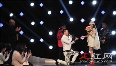 �ǳ����Ź�˧�Ž����ͻ�����Ƶ��ô���� ����һ�Ƕ�����