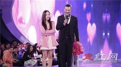 �ǳ����Ź�˧�Ž����ͻ�����Ƶ��ô���� ����һ�Ƕ�����