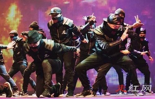 ��������������һ�� ��kinjaz������Ƚ�˭����