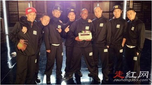 ��������������һ�� ��kinjaz������Ƚ�˭����