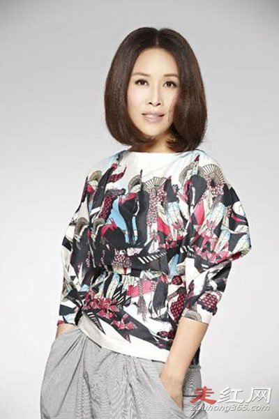 ��Ӣ�ڳ���������Ь���� �͵��ص�һλ�и�������